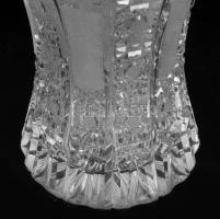 Ólomkristály váza, gazdagon csiszolt mintával, hibátlan, m: 21 cm