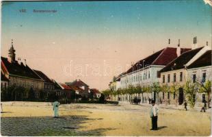 Vác, Konstantin tér (kopott sarkak / worn corners)