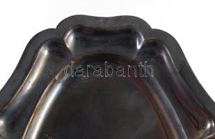 Ezüst (Ag) tálca. Jelzett, 1966-1998 közötti fémjel, 925 ezrelékes ezüst, 29x19 cm, 268g Hozzá Kuncz...