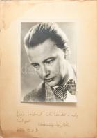 Böszörményi-Nagy Béla (1912-1990) zongoraművész dedikált fotója egy kassai könyvkereskedőnek. 30x42 ...