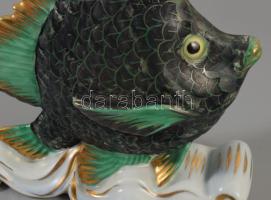 Herendi hal. Jelzett, lepattanással, m: 11 cm