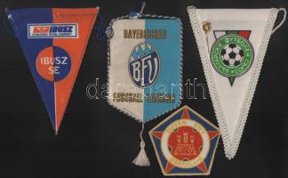 3 db asztali zászló: IBUSZ SE, Bayerischer Fussball-Verband (BFV), Bolgár labdarúgó-szövetség + Slovan Bratislava felvarró
