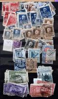 Olaszország 1-2 ezer 1945 előtti bélyeg megtömött 10 lapos közepes berakóban