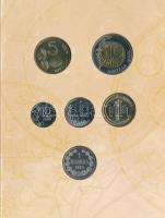 Finnország 2001. 10p - 10M (5xklf) forgalmi sor + "Finn verde" Cu-Ni zseton szettben, kart...