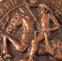 Bronzírozott alumínium plakett lovas figurával, d: 25 cm