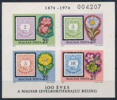 1974 100 éves a levélborítékrajzú bélyeg vágott blokk (4.000)