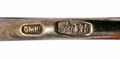 Ezüst (Ag) aranyozott gyűrű szintetikus kővel, jelzett 3,5 g m: 59