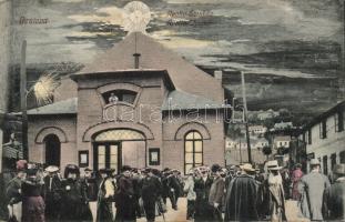 Resica Apollo Theatre at night