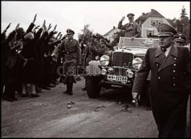 1938 Adolf Hitler bevonulása a Szudétavidékre, 1 db modern nagyítás, jelzés nélkül, 15x21 cm