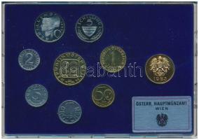 Ausztria 1985. 2gr-20Sch (8xklf) forgalmi sor + "Hauptmünzamt" verdei zseton, műanyag tokban T:PP patina Austria 1985. 2 Groschen - 20 Schilling (8xdiff) coin set + "Hauptmünzamt" mint token, in plastic case C:PP patina