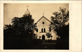1933 Modrica, people in front of a church. photo (EK)
