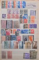 Olaszország gyűjtemény, benne klasszikusok, sok 1945 előtti és modern bélyeg, 4 db A4-es berakóban, ...