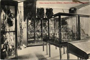 1910 Sümeg, Állami Darnay Múzeum, részlet a hadtörténeti teremből (fl)