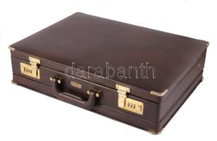 Számzáras bőr aktatáska 33x46 cm