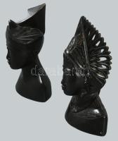2 darab faragott bali figura, repedéssel, m: 22-23 cm