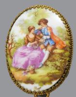 Limoges zsánermintás kézi tükör, jelzett, m: 18,5 cm