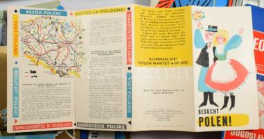 Több mint 120 db turisztikai prospektus, térkép, stb