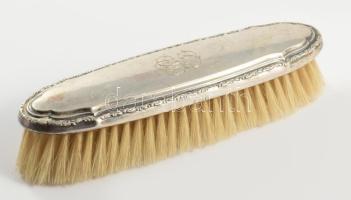 Ezüst (Ag) borítású kefe, jelzett, h: 16 cm