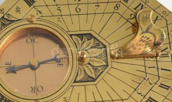 Butterfield stílusú napóra, 9,5x8 cm