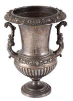 Biedermeier urnaváza. Ezüstözött alpakka ca 1830 Stephan Mayerhofer, jelzett, m: 32 cm, d: 24 cm
 
...