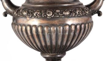Biedermeier urnaváza. Ezüstözött alpakka ca 1830 Stephan Mayerhofer, jelzett, m: 32 cm, d: 24 cm
 
...
