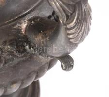 Biedermeier urnaváza. Ezüstözött alpakka ca 1830 Stephan Mayerhofer, jelzett, m: 32 cm, d: 24 cm
 
...