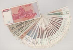 Jugoszlávia 29db-os bankjegy tétel, közte 1993. 1.000.000.000D T:F, közte kevés VG
Yugoslavia 29pcs...
