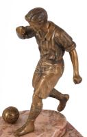 Bozsik József (1925-1978) labdarúgó bronz szobra. Patinázott bronz, márvány talapzaton, m: 21 cm