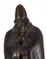 cca 1920 Háberl jelzéssel: Búsuló juhász, patinázott bronz, m: 21,5 cm