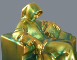 Zsolnay kisplasztika - Anonymus. Eozin mázakkal fedett finomfajansz, cca 1920-1930, terv.: Ligeti Mi...