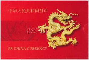 Kína 1984-2006. 1f-1Y (6xklf) forgalmi összeállítás + 1999. 1Y bankjegy, karton díszcsomagolásban T:UNC China 1984-2006. 1 Fen - 1 Yuan (6xklf) coin set + 1999. 1 Yuan banknote, in cardboard case C:UNC