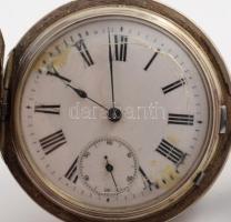 Antik ezüst (Ag) tokos zsebóra, jelzett, működik, címeres díszítéssel, sérült üveggel és számlappal,...