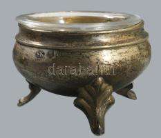 2 darab ezüst (Ag) fűszerkínáló, egyikben üvegbetéttel, Bécs, 1872-1922 közötti fémjel, 800 ezreléke...