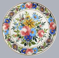 Bélapátfalva Pruzsinszky nagyméretű dísztál. Kézzel festett, jelzett, kis felületi sérüléssel, d:33,5 cm