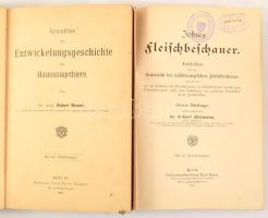 Richard Edelmann: Johnes Fleischbeschauer. Leitfaden für den Unterricht der nichttierärztlichen Fleischbeschauer ... Vierte Auflage, neuearbeitet von Dr. - - . Berlin, 1913, Paul Parey. Német nyelven. Fekete-fehér szövegközti képanyaggal illusztrált. Kiadói egészvászon-kötés, ceruzás bejelölésekkel, aláhúzásokkal és bejegyzésekkel. + Robert Bonnet: Grundriss der Entwickelungsgeschichte der Haussäugethiere. Berlin, 1891, Paul Parey. Német nyelven. Fekete-fehér szövegközti képanyaggal illusztrált. Kiadói egészvászon-kötés, ceruzás aláhúzásokkal.