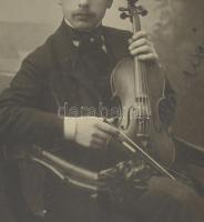 1907 Jaroslav Kocian (1883-1950) cseh hegedűművész dedikált és rajzolt kottás fotója kassai koncertj...
