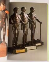 Andreas Michaelis: DDR Souvenirs GDR RDA. Köln, 1994, Taschen. Német nyelven. Gazdag képanyaggal ill...