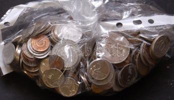 1kg vegyes világ tétel T:vegyes