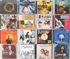 24 darab zenei CD, bontatlanokkal, közte Kid Rock, Elton John, Emma Bunton, Celine Dion, Vaya Con Dios, Detiny's Child, Nightwish, stb.