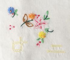 10 darab klf régi zsebkendő, hímzett darabokkal