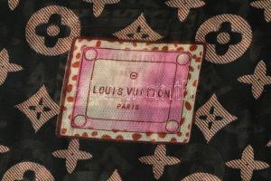 Louis Vuitton jelzésű sál, 50x150 cm