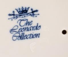 The Leonardo Collection furulyázó gyermek szobor, jelzett, hibátlan, m: 13 cm