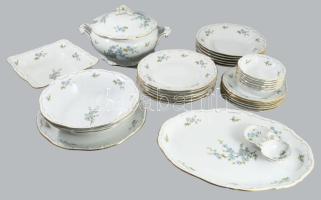 Zsolnay 6 személyes 31 részes kékvirág mintás, tollazott peremű étkészlet, jelzett, hibátlan.