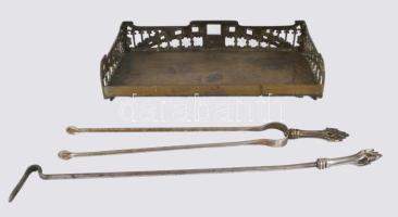 cca 1900 Szecessziós vas parázsfogó. kandallópiszkáló, szénfogó készlet, h:50-58 cm, parázsfogó 20x41 cm
