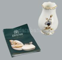 Zsolnay porcleán kis váza. Kézzel festett, jelzett, hibátlan 8 cm Eredeti dobozzal, leírással