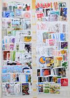 Japán, Kanada, Kuba, Mexikó, Szingapúr, Új-Zéland, USA stb., kb 13-15.000 db bélyeg régi 16 lapos na...