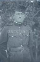 cca 1940 Katonaportrék, 4 db üvegnegatív, 15x10 cm