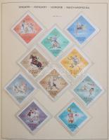 1955-1966 Gyűjtemény Magyarország feliratú, magyar címeres Schaubek albumban filázva és beragasztva ...