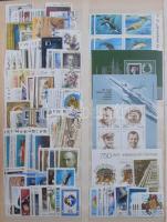 Vegyes külföldi bélyegek 2 db A4-es berakóban, kb 10-12.000 db bélyeg