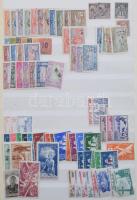 Összeállítás vegyes modern és régi külföldi bélyegekből postatisztákkal, sorokkal A4-es berakóban